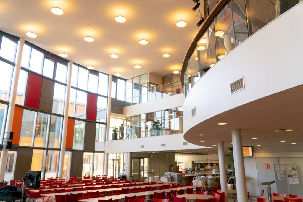 Tredun Pallotien kampuksen aula