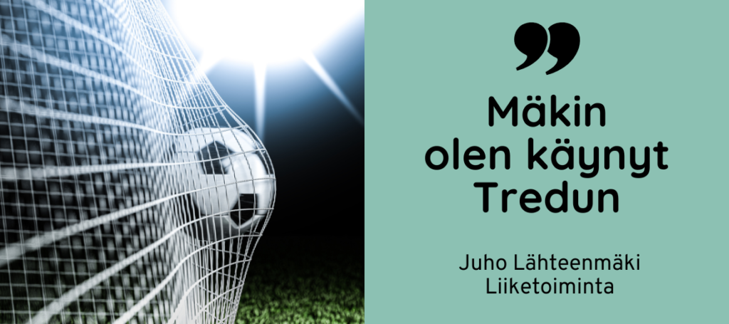 Jalkapallo lentää verkkoon.