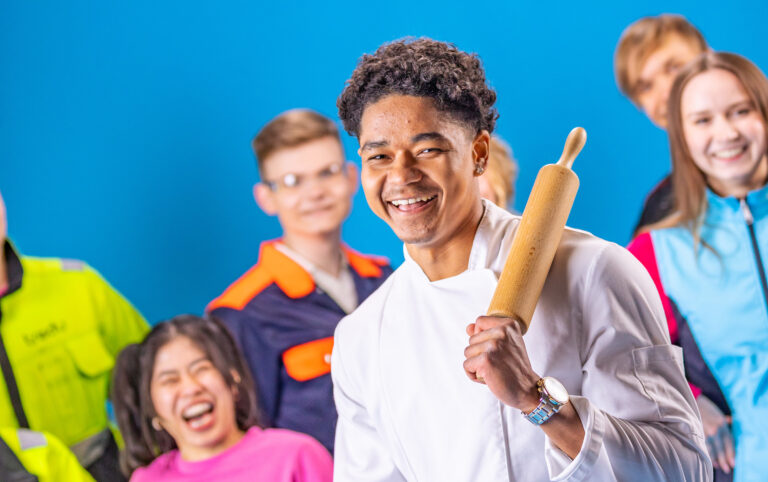 Tredun eri alojen opiskelijoita