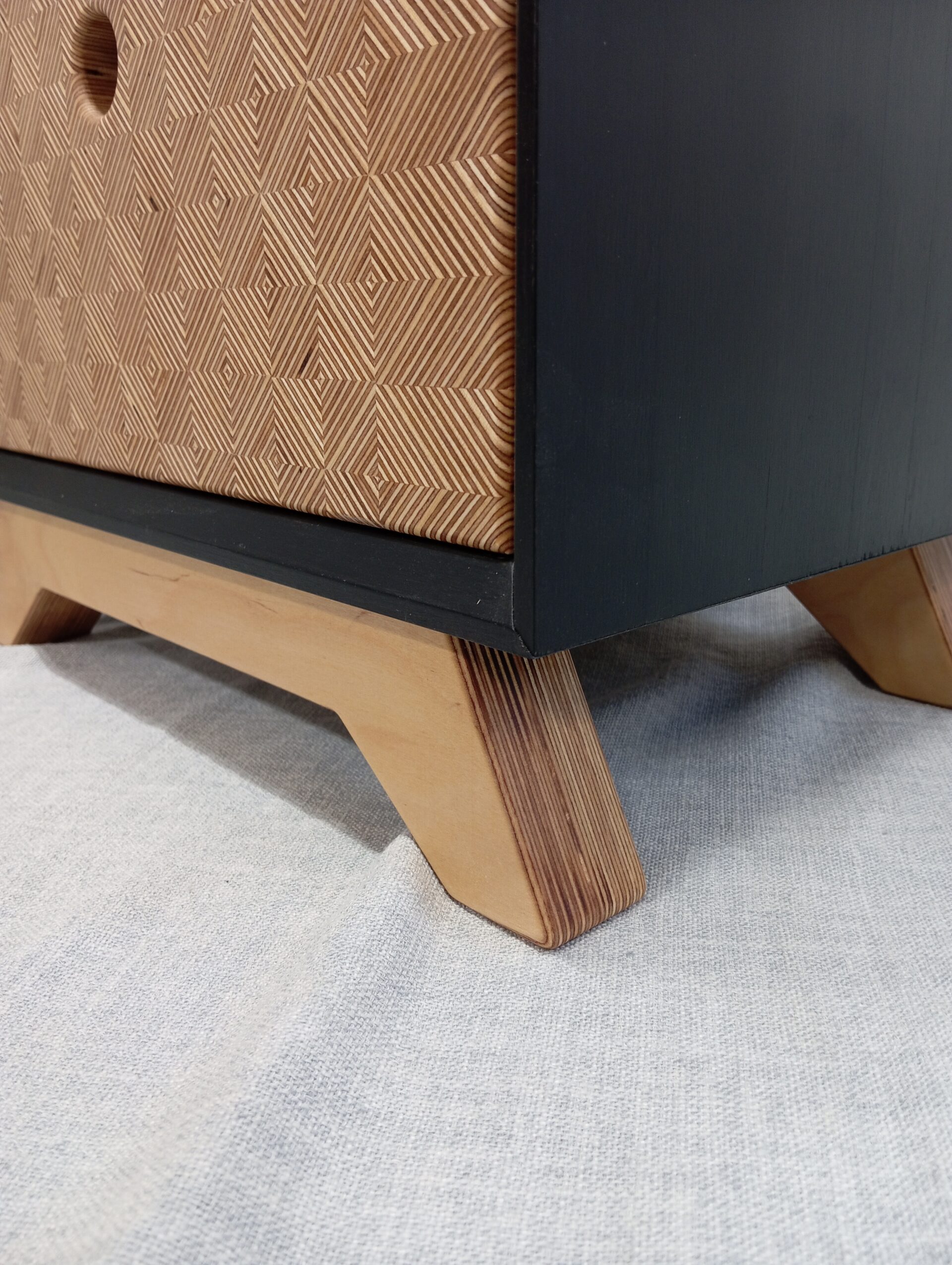 Roman Morinin yöpöytä.