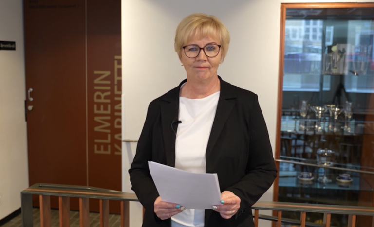 Kirsi Viskari.